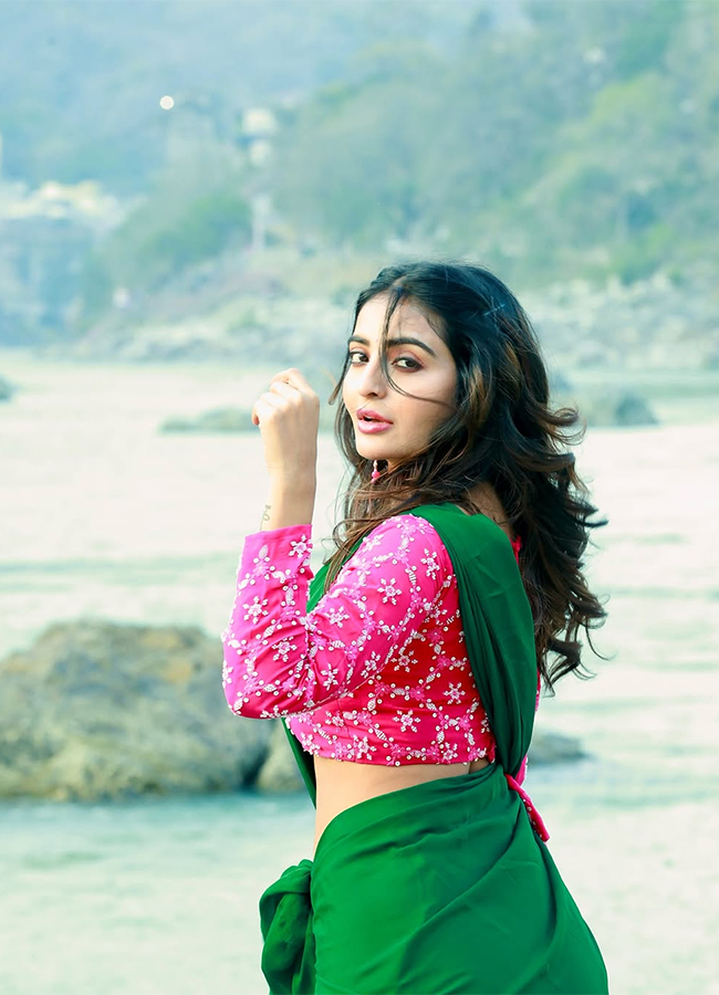 Pottel Movie Actress Ananya Nagalla Win Gaddar Award Photos9