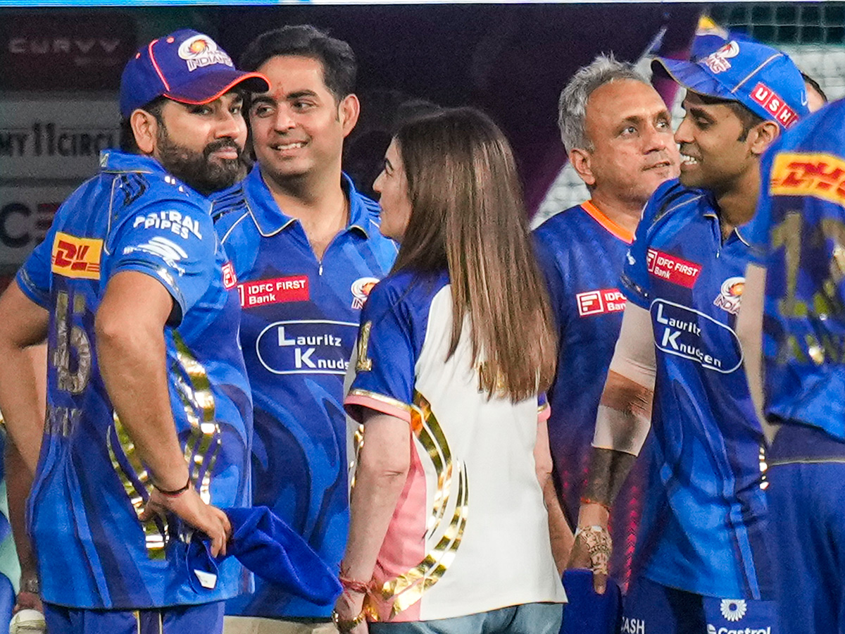 IPL 2025 Eliminator cricket match between Mumbai Indians and Gujarat Titans7