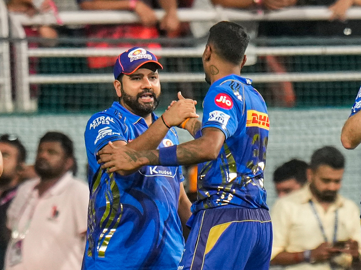 IPL 2025 Eliminator cricket match between Mumbai Indians and Gujarat Titans9