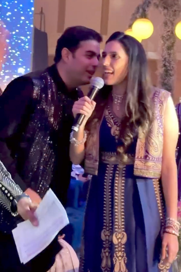 Mukesh Ambani family enjoys at friends wedding Photos 2