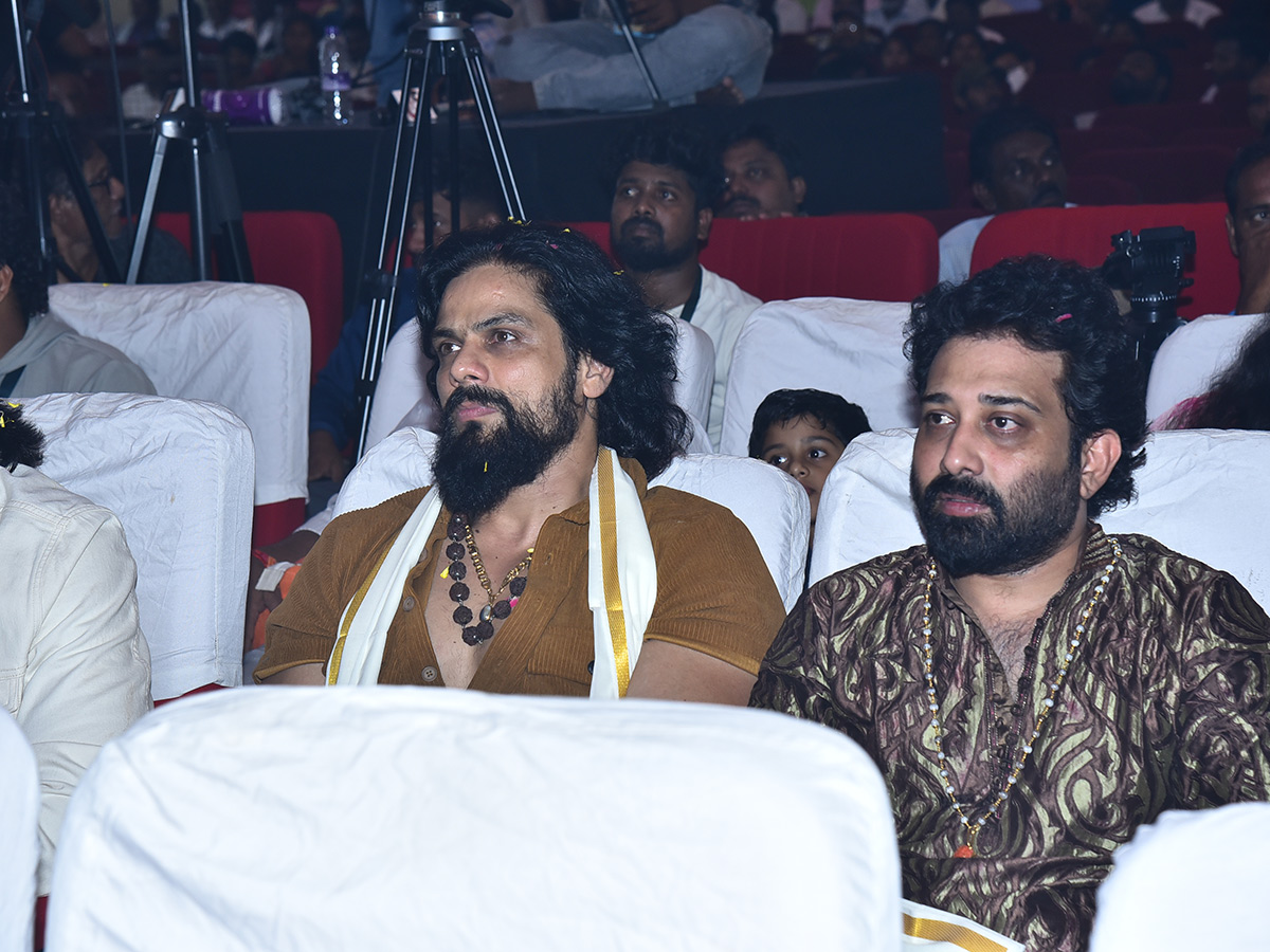 Manchu Vishnu's Kannappa Movie Pre Release Event In Guntur: Photos14
