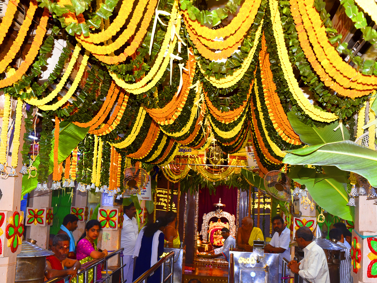 Sravana Sukravaram 2025 Telugu States Photos9