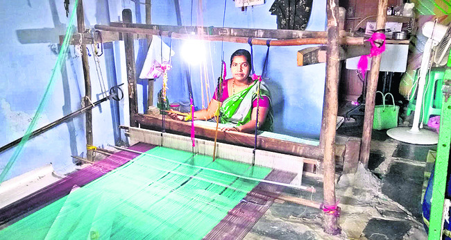 చేనేతకు ‘రెండొందల’ విధాలుగా షాక్!1