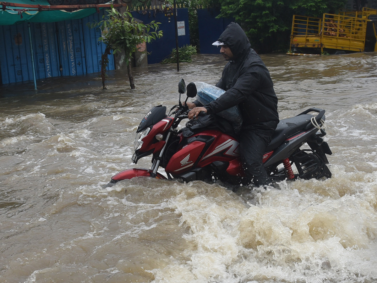Heavy Rains In Warangal Photos10