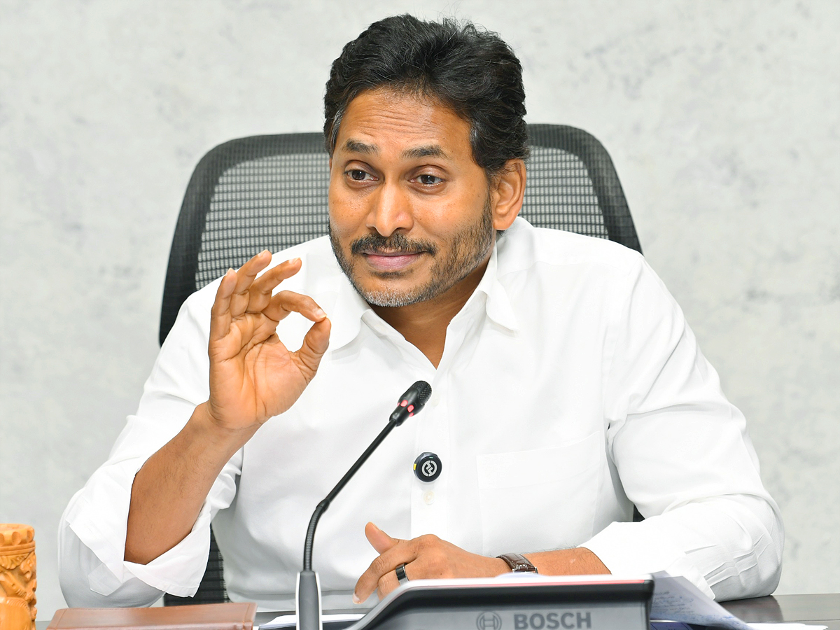 YS Jagan Sensational Press Meet on Pulivendula ZPTC By Election Photos3