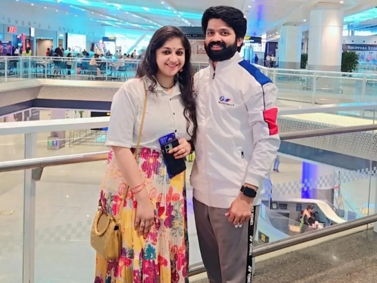 Varaha Roopam Singer Srilalitha Wedding Anniversary Photos18