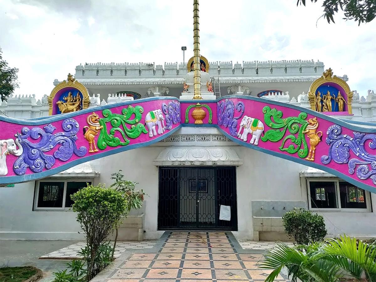 Devotional : Ratnaalayam Sri Venkateswara Swamy Temple Aliabad Telangana7