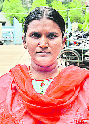 ఆధారం లేకుండా పోయింది...
1