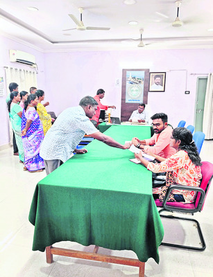 స్వల్పంగా పెరుగుతున్న గోదావరి3