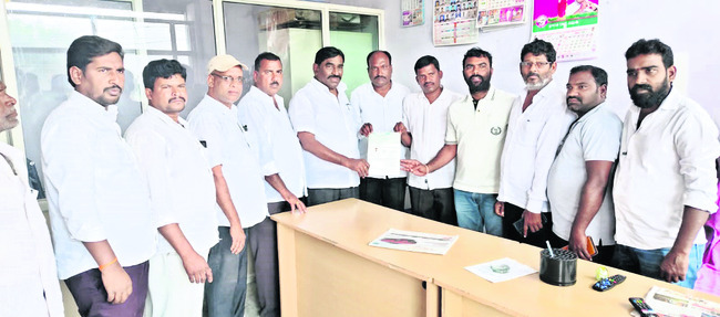 ప్రజాపాలన దినోత్సవానికి ముఖ్యఅతిథిగా చిన్నారెడ్డి
2