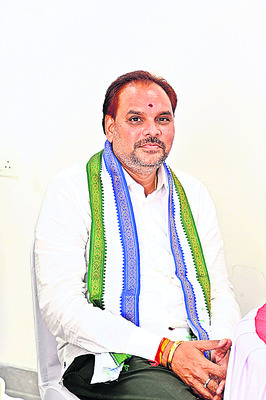 పత్రికా స్వేచ్ఛపై ఆంక్షలా..
1