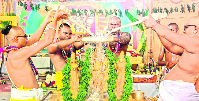 పవిత్రోత్సవం.. పరిసమాప్తం 1