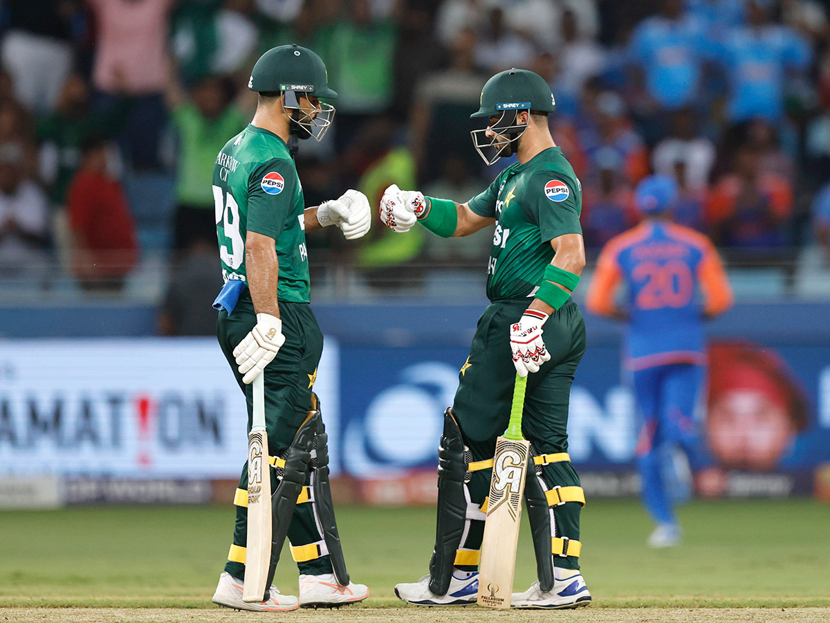 Asia Cup 2025 : India and Pakistan at Dubai International Cricket Stadium9