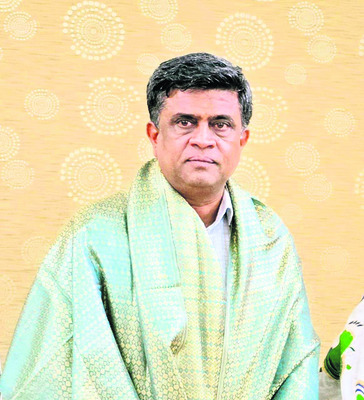 ఆర్ఎంను కలిసిన కామారెడ్డి డీఎం2