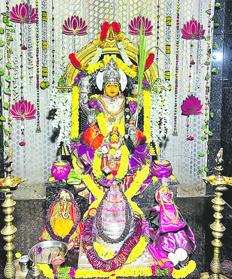 శక్తి స్వరూపిణి.. త్రిపుర సుందరి1