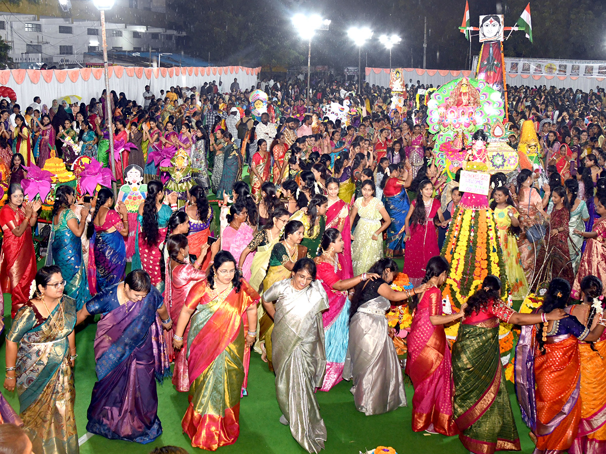 Bathukamma Celebrations 2025 In Telangana Photos17