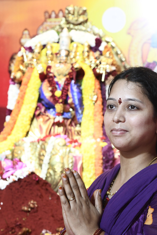 Sri Gayatri Devi Alankaram Day 2 : Huge Devotees Rush In Vijayawada Kanaka Durga Temple Photos19