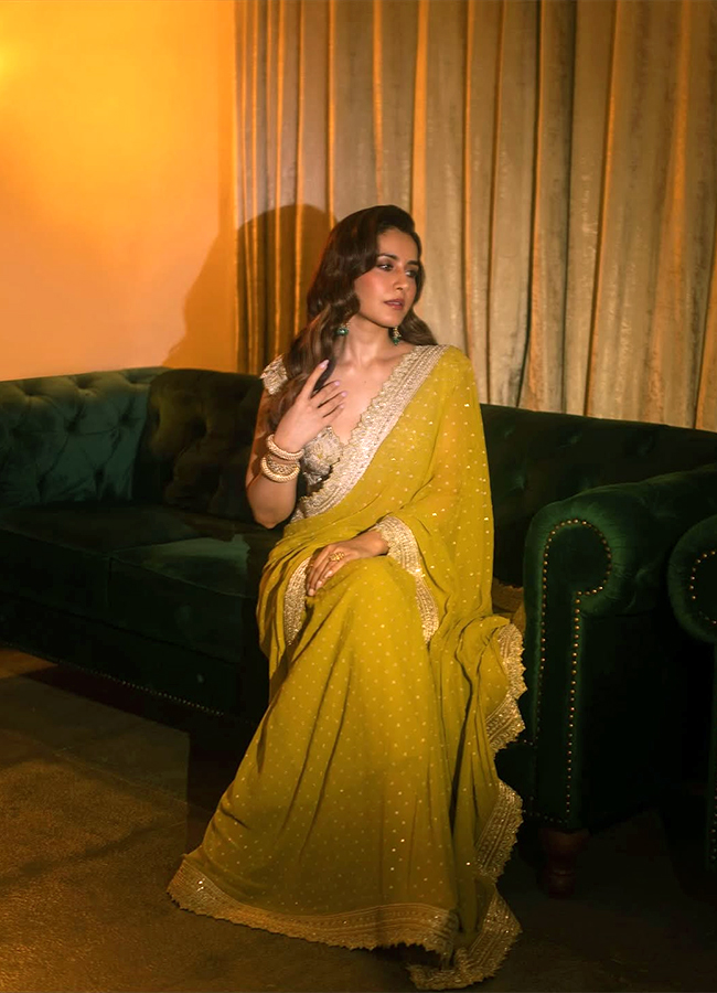 Tollywood Actress Raashii Khanna Latest Photos8