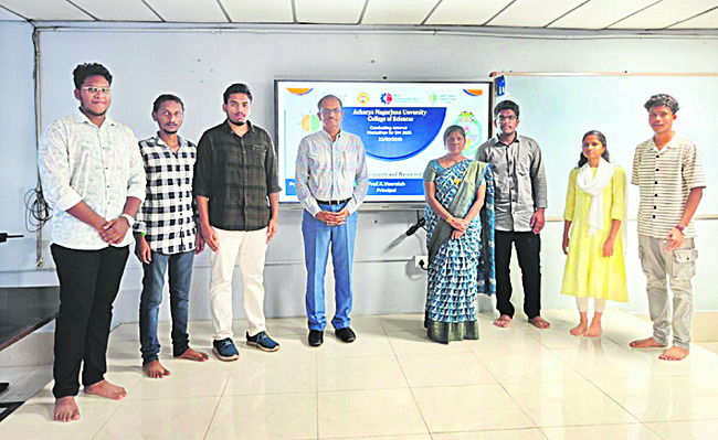 బాలాత్రిపుర సుందరీదేవిగా బాల చాముండేశ్వరి దేవి దర్శనం1