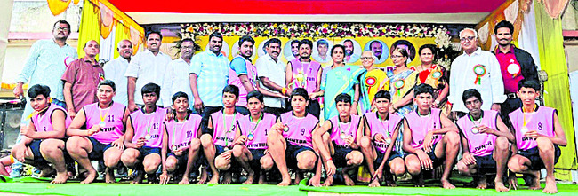 ఆట్యాపాట్యా రాష్ట్ర క్రీడల్లో జిల్లాకు తృతీయ స్థానం 1
