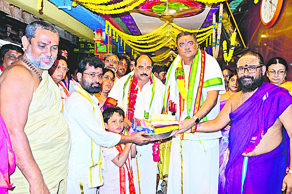 నేటి అలంకారం శ్రీమహాచండీదేవి 2