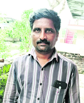 9 కి.మీ.. 900 గుంతలు!2