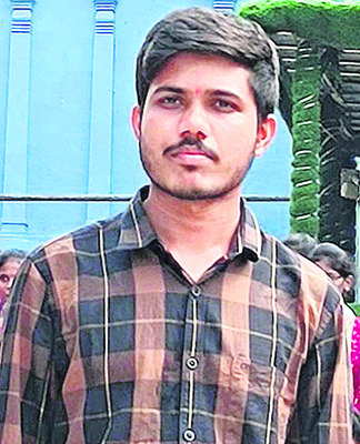 మొదటి ప్రయత్నంలోనే..3