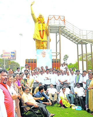 వైఎస్సార్2