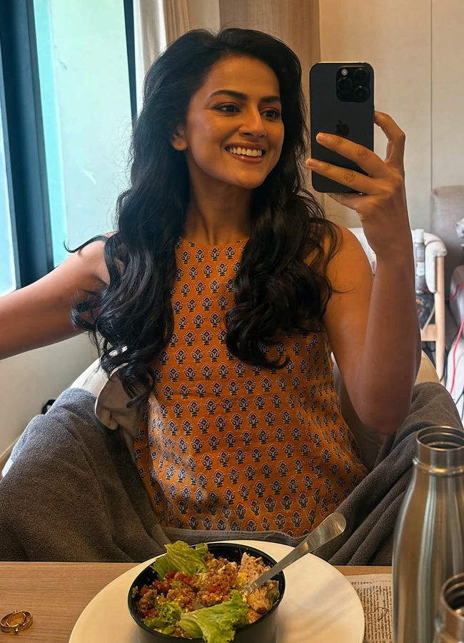 Shraddha Srinath shared august memories photos2
