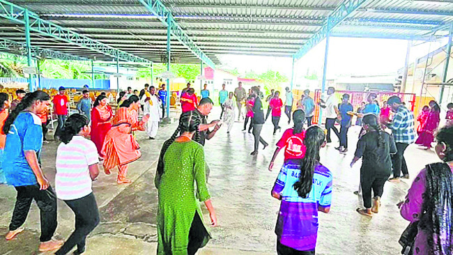 మలేషియాలో ఉత్తరాంధ్ర జానపద కళారూపాలు 1