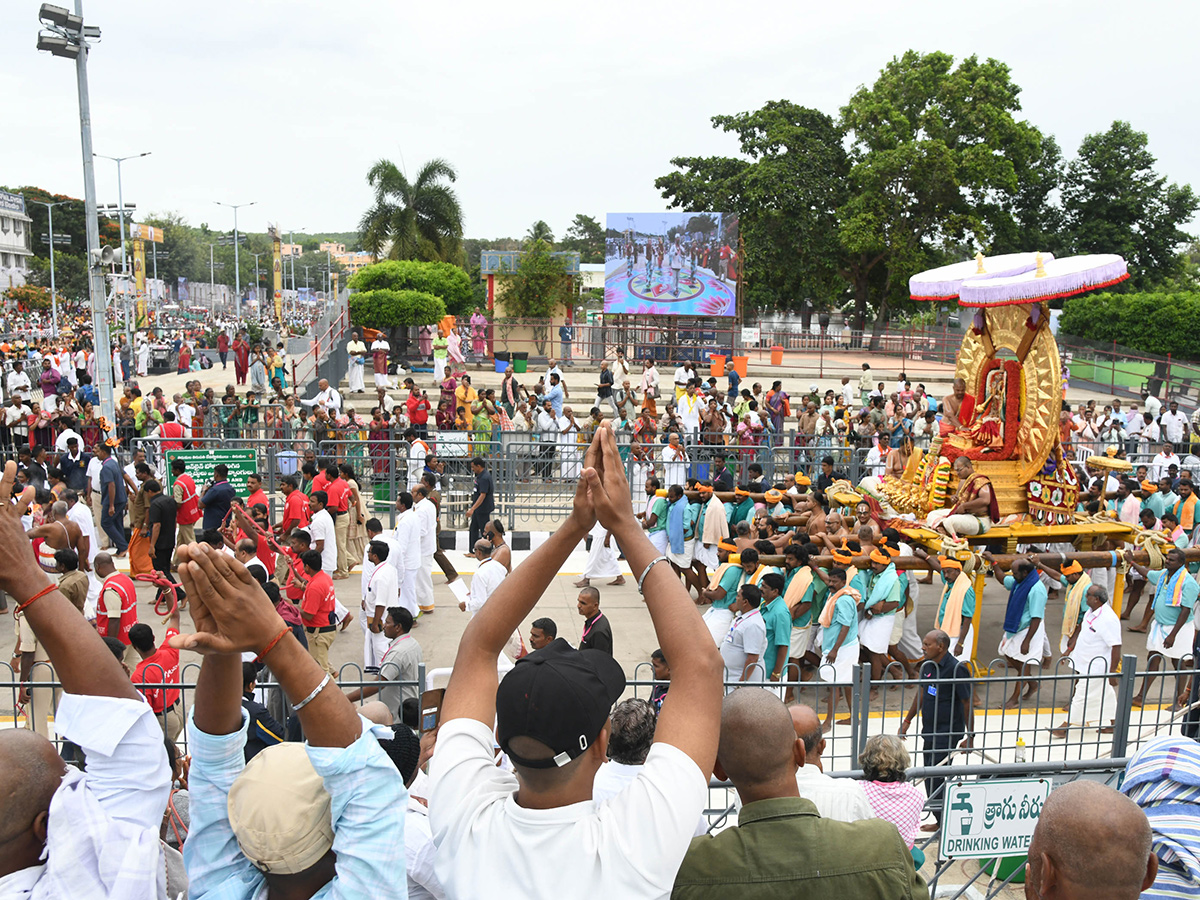 Devotional : Tirumala Brahmotsavam 2025 Photos6