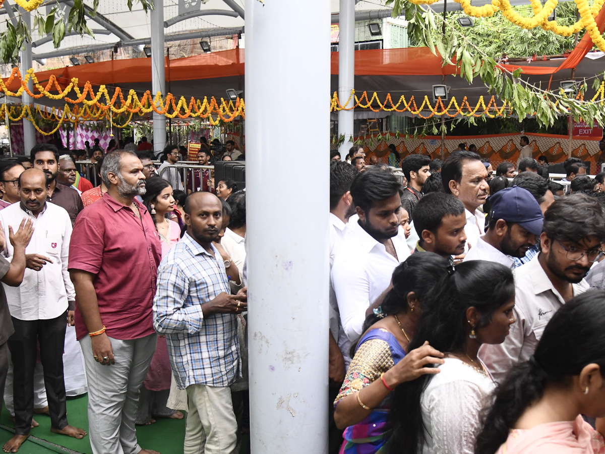 Mahishasura Mardini Alankaram Day 9 In Vijayawada Dasara Navaratri 2025 Photos20