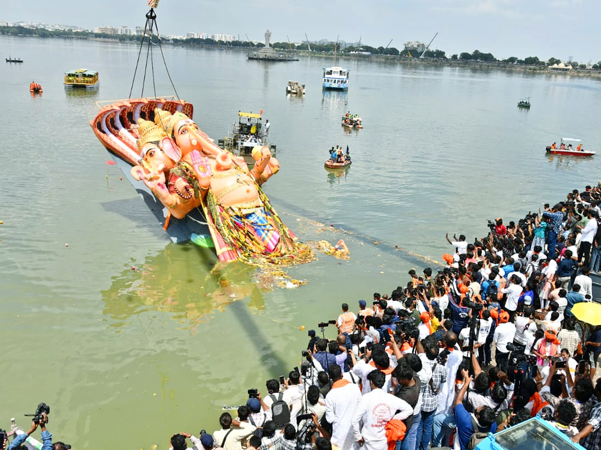 Khairatabad Ganesh Nimajjanam 2025 Photos3