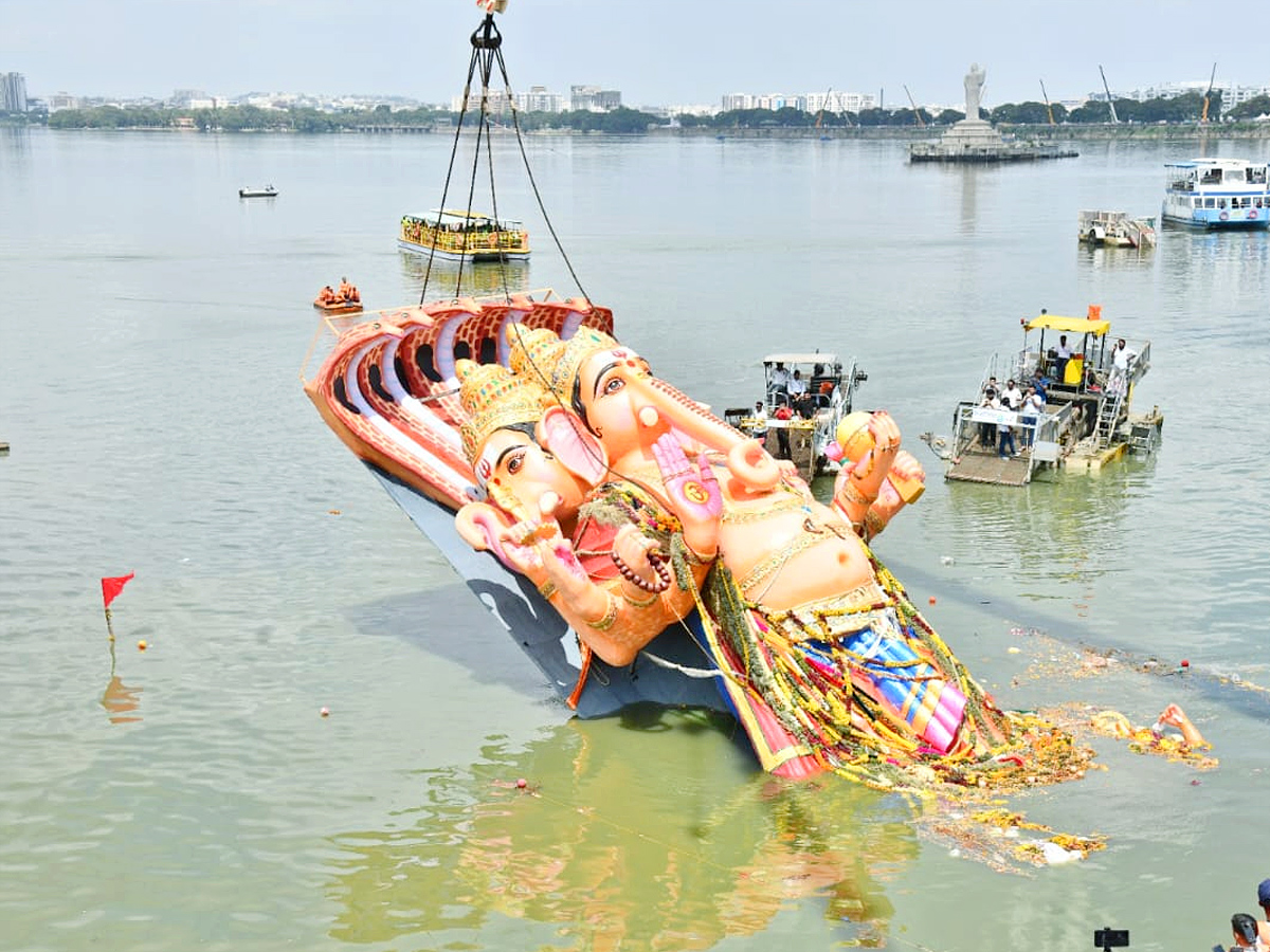Khairatabad Ganesh Nimajjanam 2025 Photos4