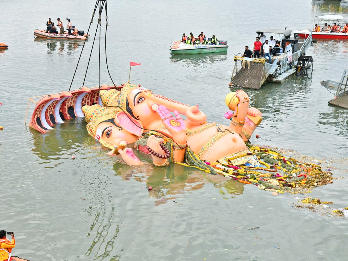 Khairatabad Ganesh Nimajjanam 2025 Photos6