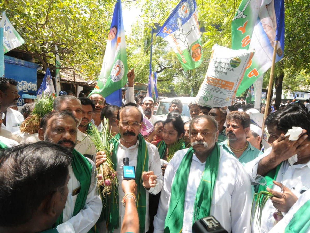 Andhra Pradesh State Wide Annadata Poru Protests Photos40