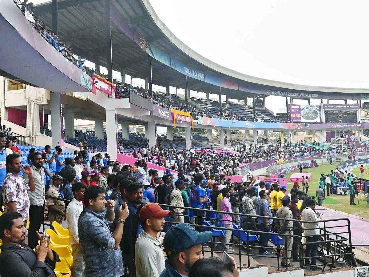 Vizag Crowd Cheers Team India in Thrilling ICC Womens World Cup 2025 Photos10