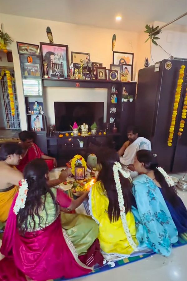 Court movie Actress Sridevi performed Ganapathi homam At Her home Photos14