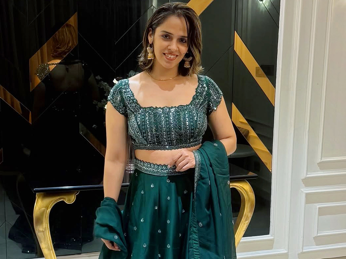 PV Sindhu And Saina Nehwal Celebrates Diwali Celebrations Photos 9