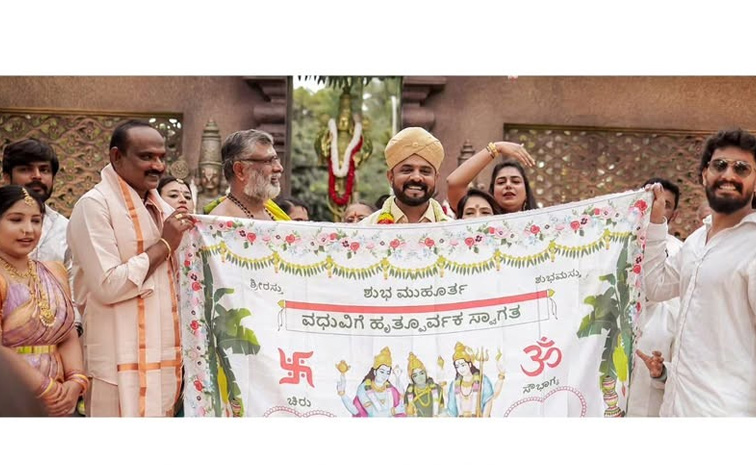 KGF cinematographer Bhuvan Gowda And Nikitha Wedding Photos13