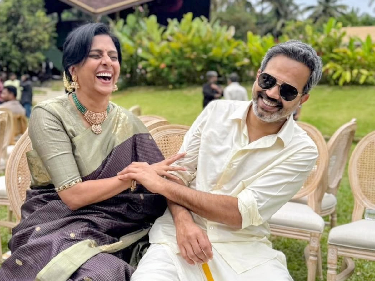 KGF cinematographer Bhuvan Gowda And Nikitha Wedding Photos25