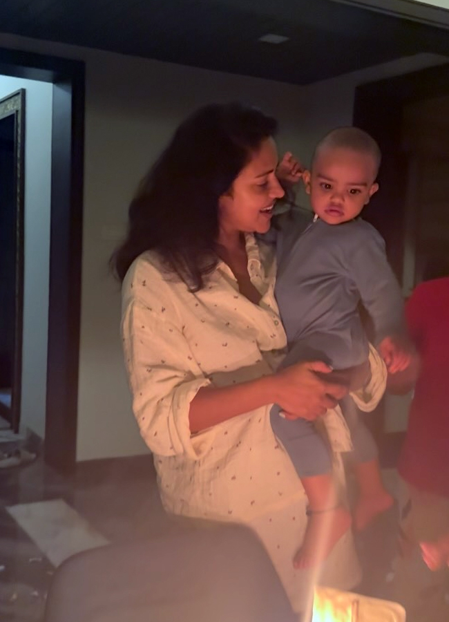 Tollywood actress Amala Paul Birthday Celebrations (Photos)2