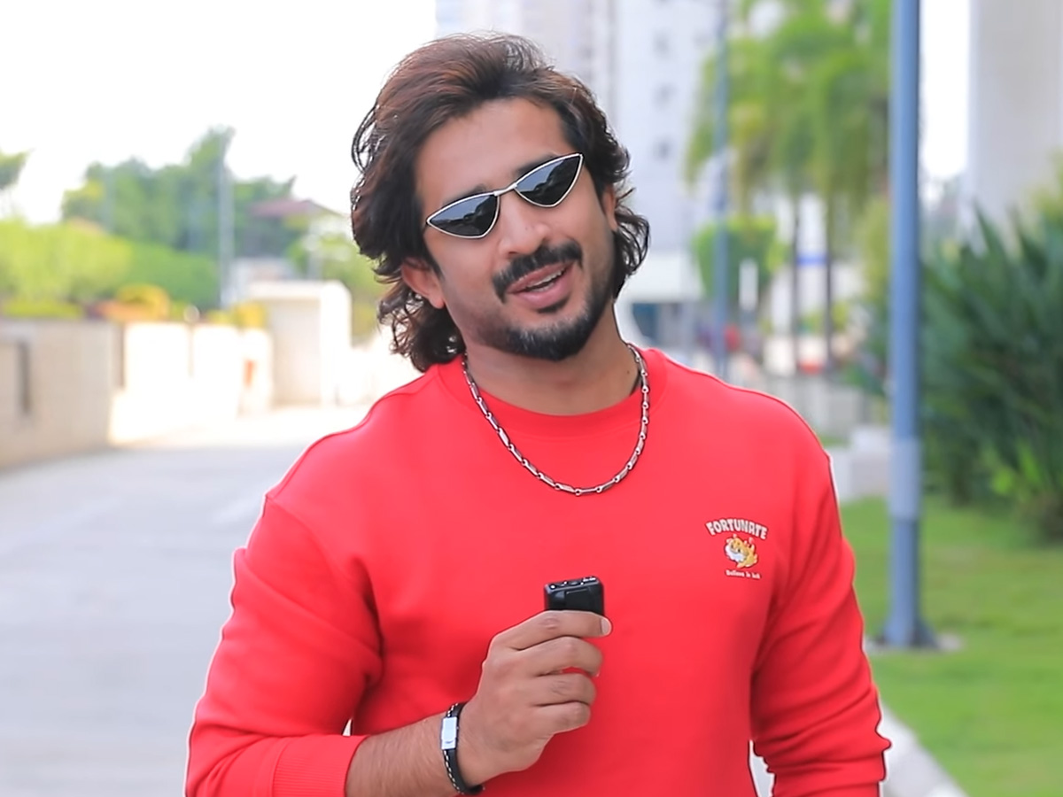 Anchor Ravi's daughter recently celebrated her tenth birthday12