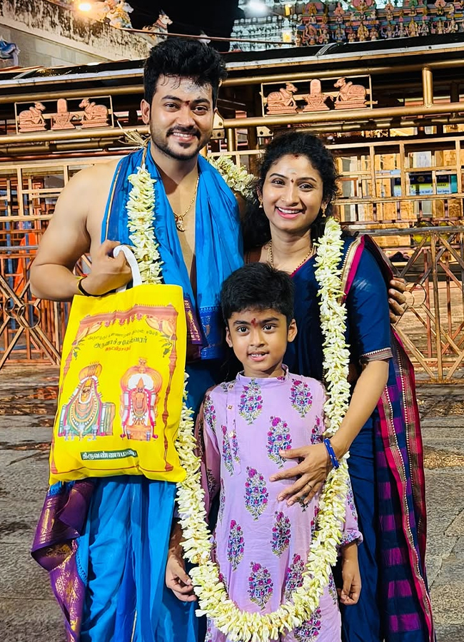 Telugu serial actors' Arunachalam trip (photos)12