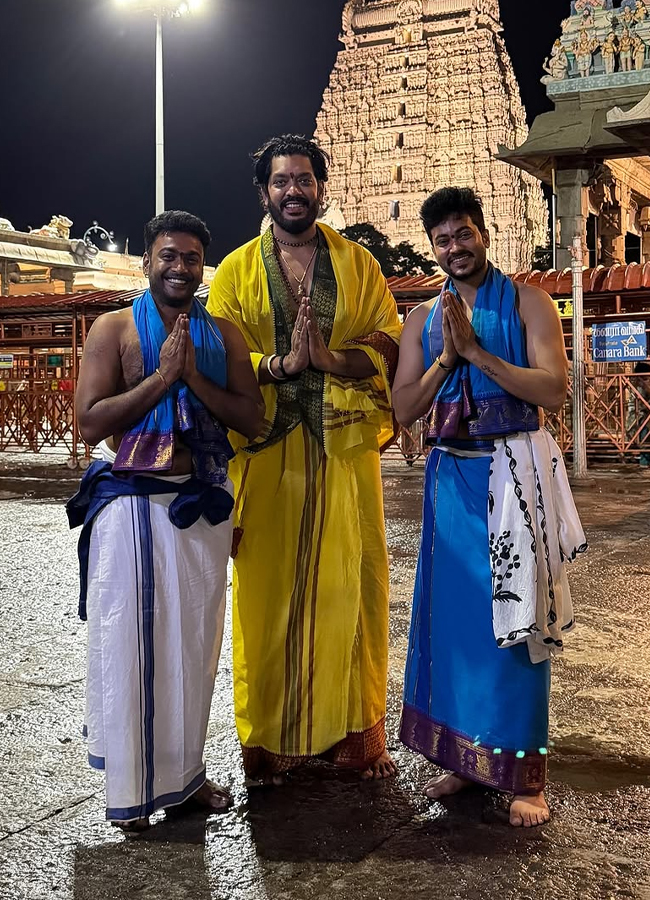 Telugu serial actors' Arunachalam trip (photos)4