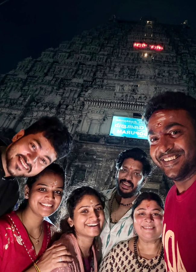 Telugu serial actors' Arunachalam trip (photos)5