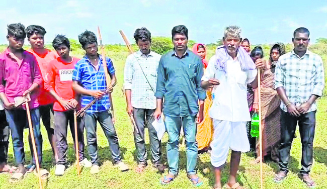 అమ్మవారి విగ్రహ నిమజ్జనం
1