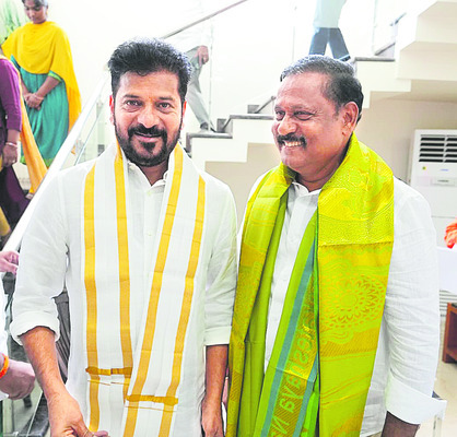 సీఎం రేవంత్రెడ్డికి దసరా శుభాకాంక్షలు
1