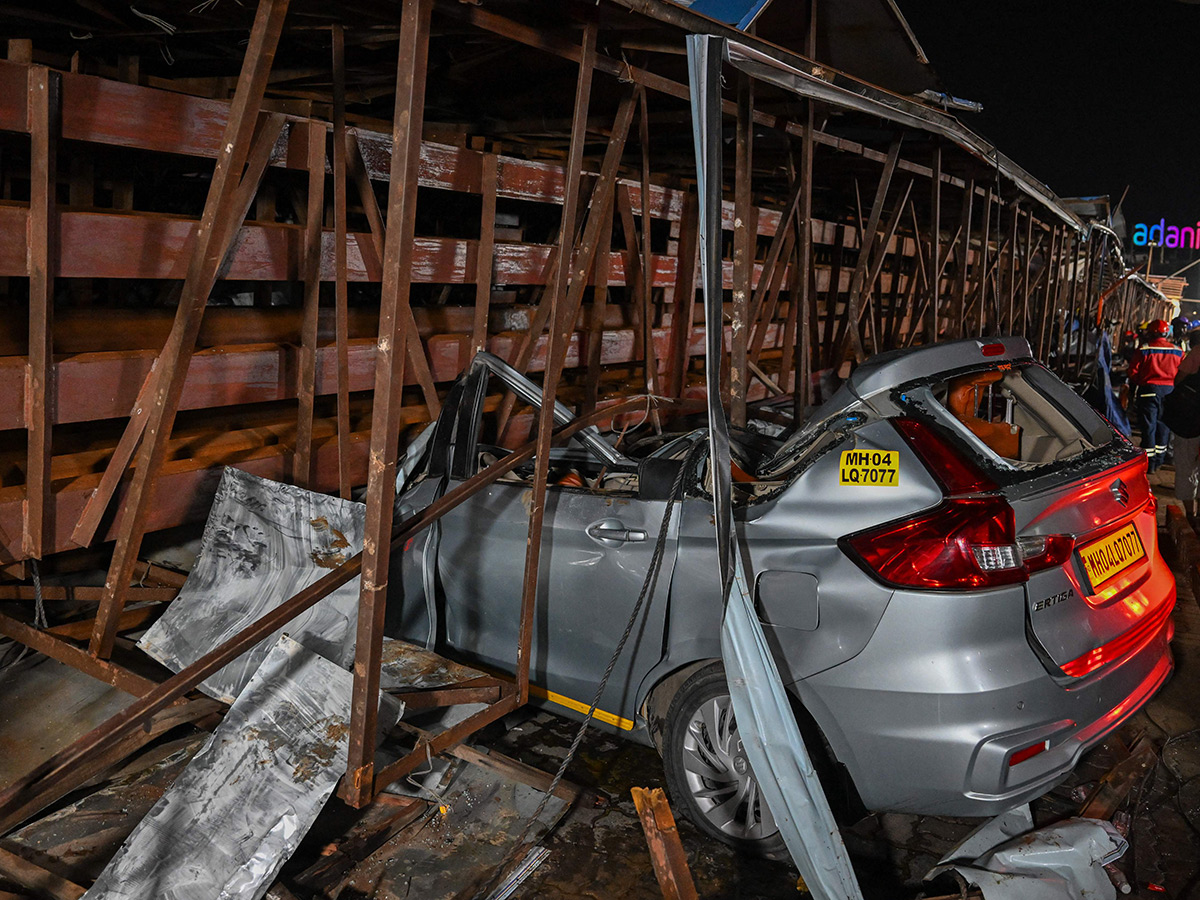 Massive Dust Storm, Season's First Rain In Mumbai Photos29