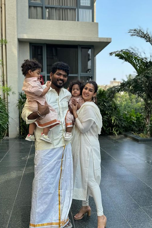 Nayanthara And Vignesh Shivan Latest Pics Goes Viral - Sakshi10